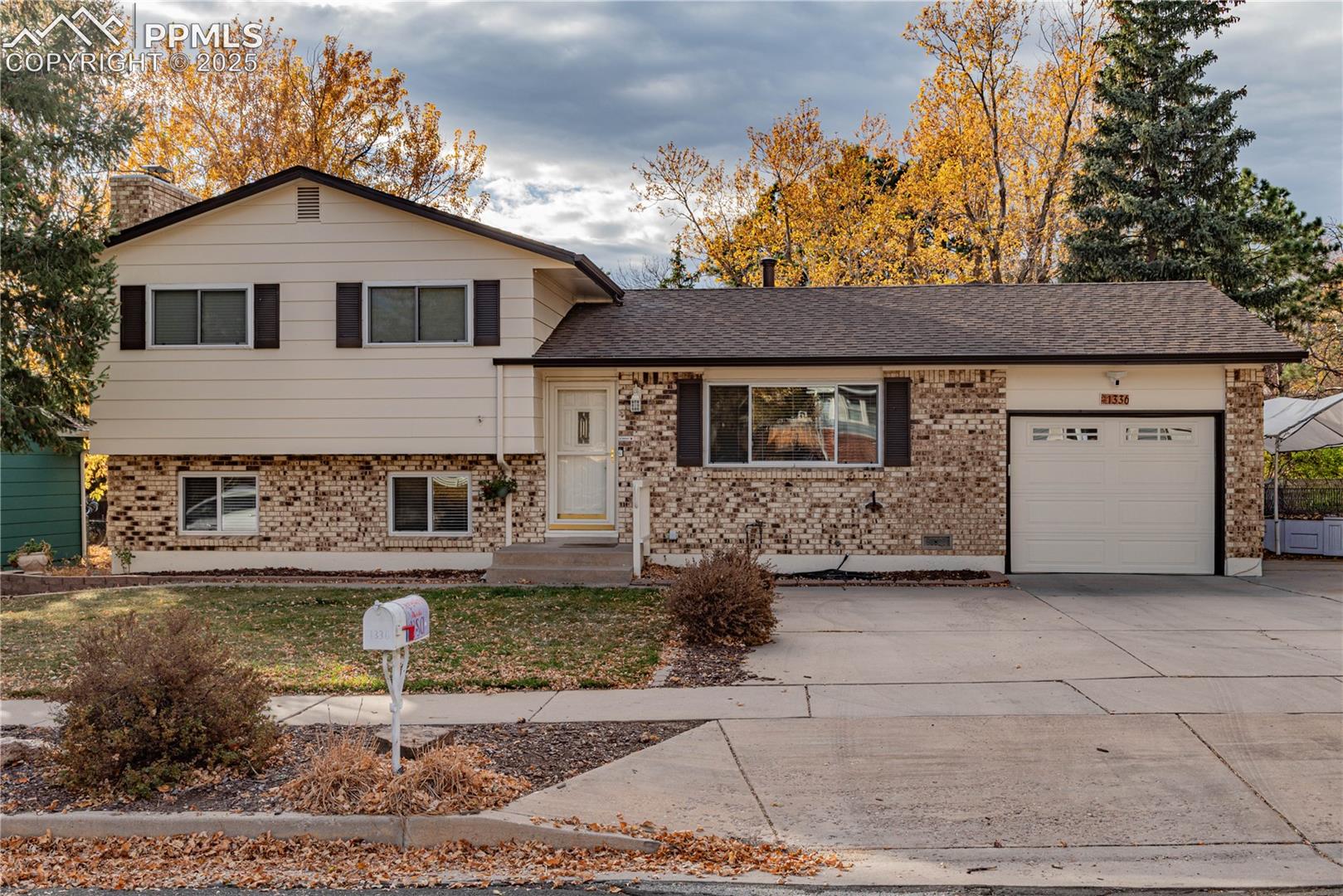 1336 Doyle Place