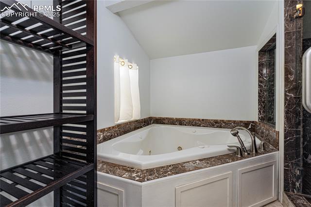 1336 Doyle Place