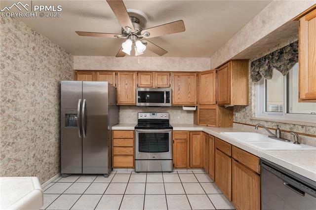 1336 Doyle Place