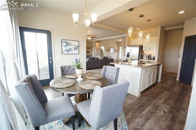 1446 N Moonbeam Drive