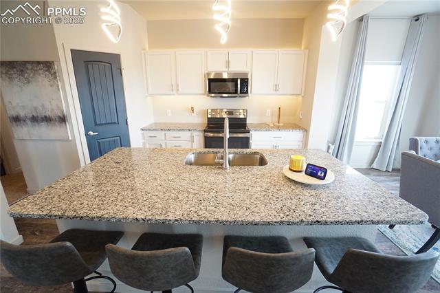 1446 N Moonbeam Drive