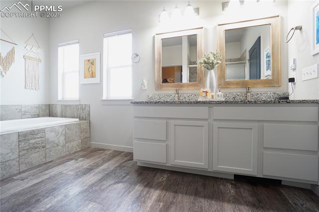 1446 N Moonbeam Drive