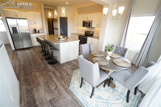 1446 N Moonbeam Drive