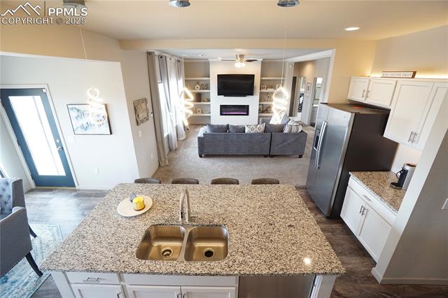 1446 N Moonbeam Drive