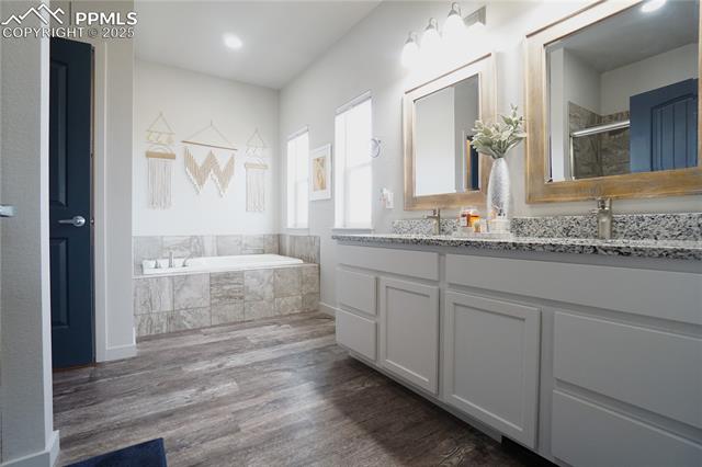 1446 N Moonbeam Drive