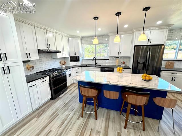 866 N Pulpit Rock Circle