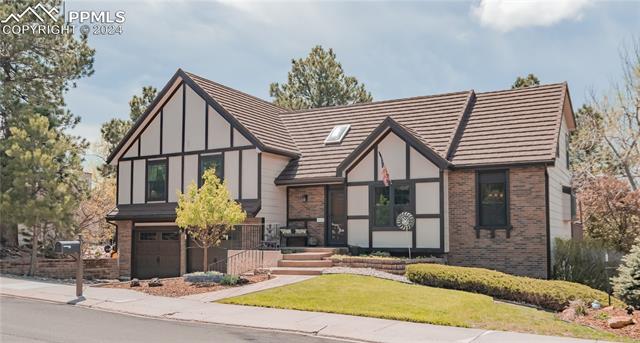 1919 Forest Ridge Drive