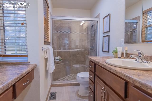 1919 Forest Ridge Drive