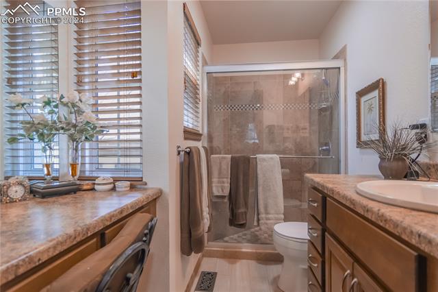 1919 Forest Ridge Drive