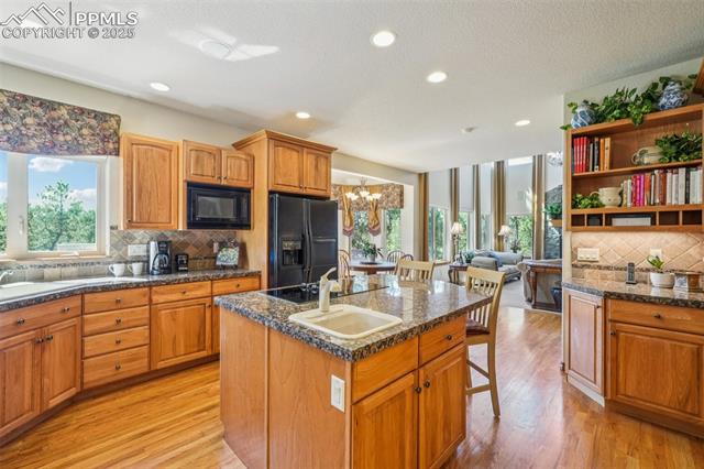 17552 Colonial Park Drive