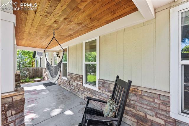 738 E Cache La Poudre Street