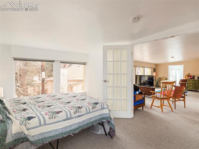 1808 Woodburn Street