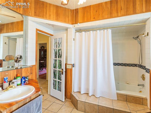 1808 Woodburn Street