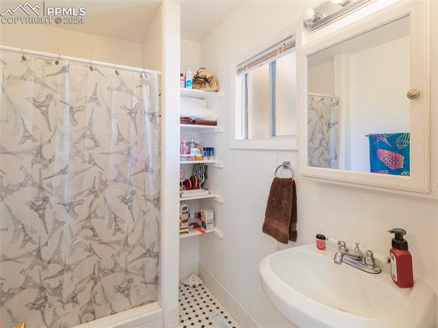 1808 Woodburn Street