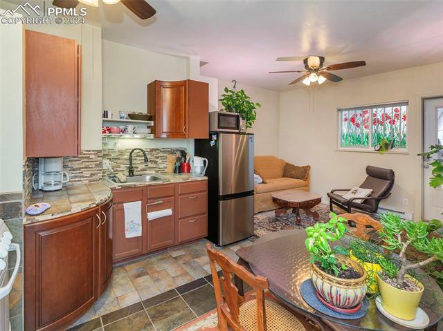 1808 Woodburn Street