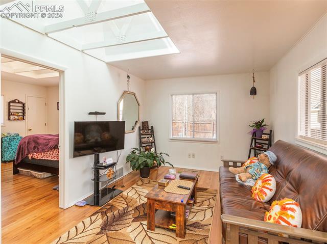 1808 Woodburn Street