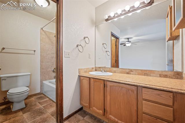 1465 Vondelpark Drive