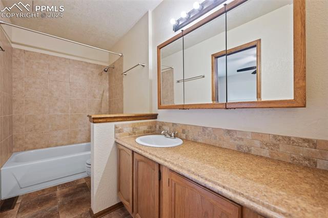 1465 Vondelpark Drive