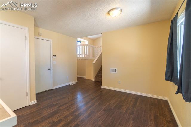 4331 McGrew Circle