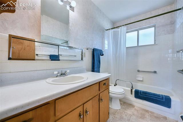 2707 Casden Circle