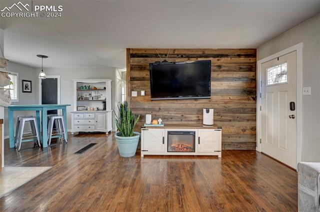 2720 Green Ridge Drive