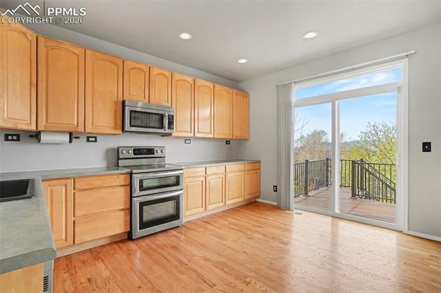 9375 Wolf Pack Terrace