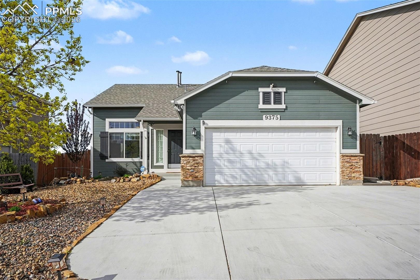 9375 Wolf Pack Terrace