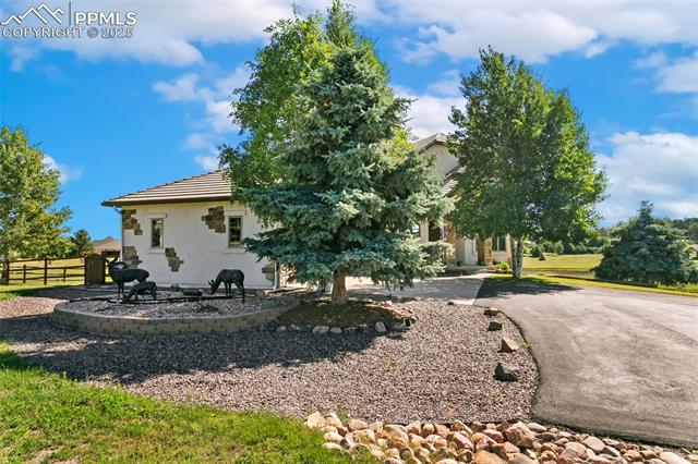 870 E Trumpeters Court