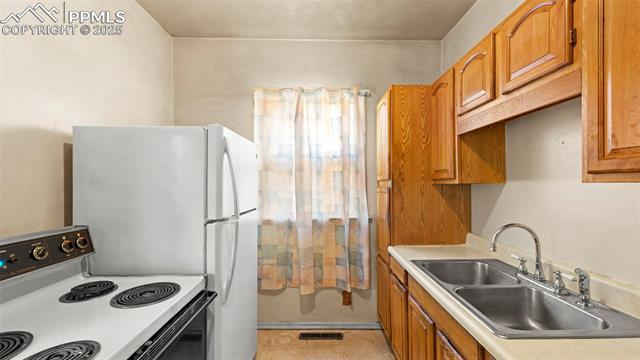 1426 N Corona Street