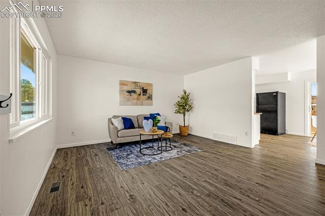 4527 Frost Drive
