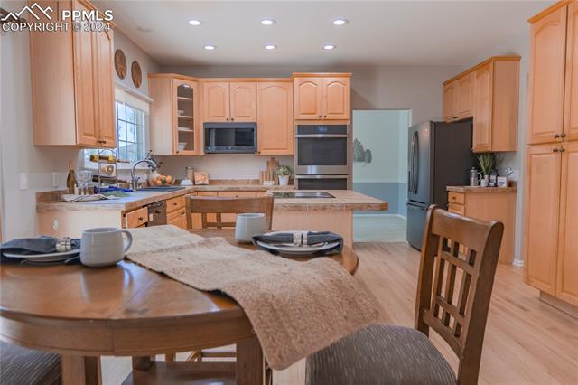 9051 Musgrave Street