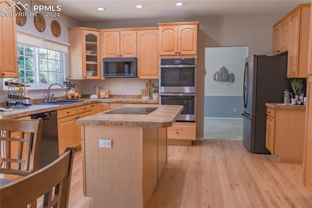 9051 Musgrave Street