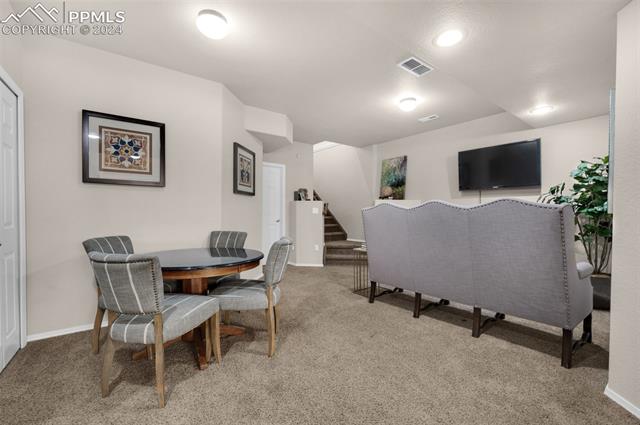 4342 Susie View