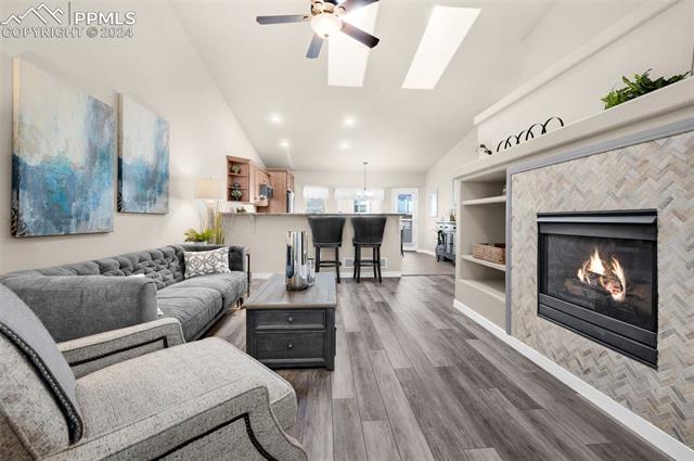 4342 Susie View