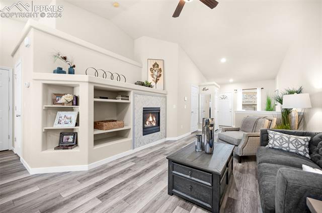 4342 Susie View