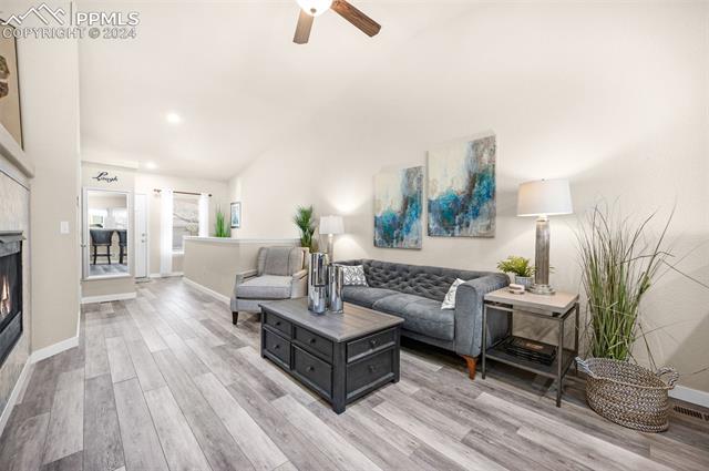 4342 Susie View