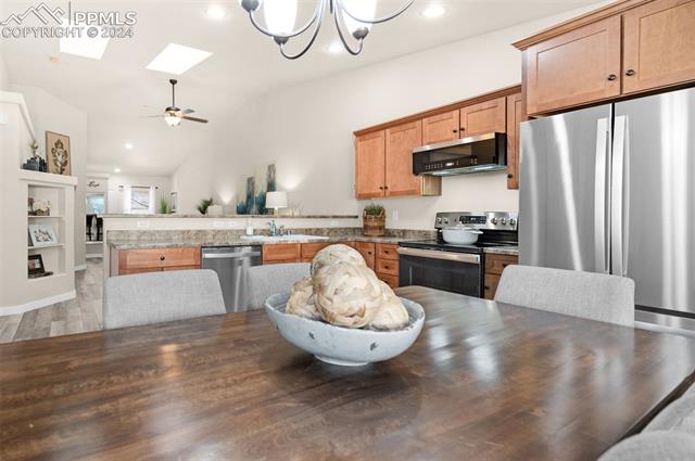 4342 Susie View