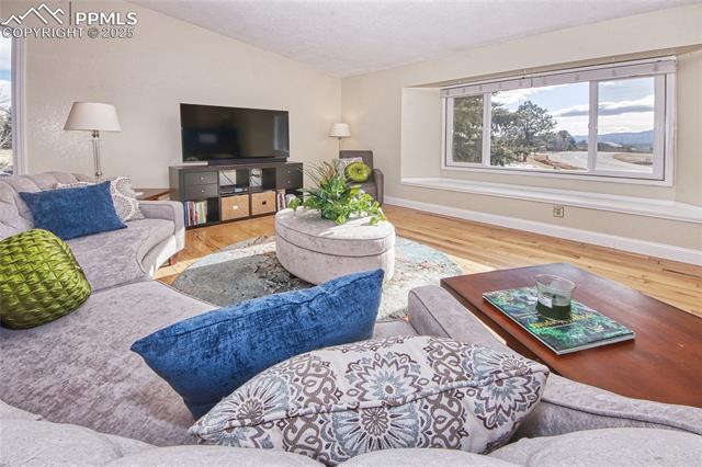 14835 Gleneagle Drive