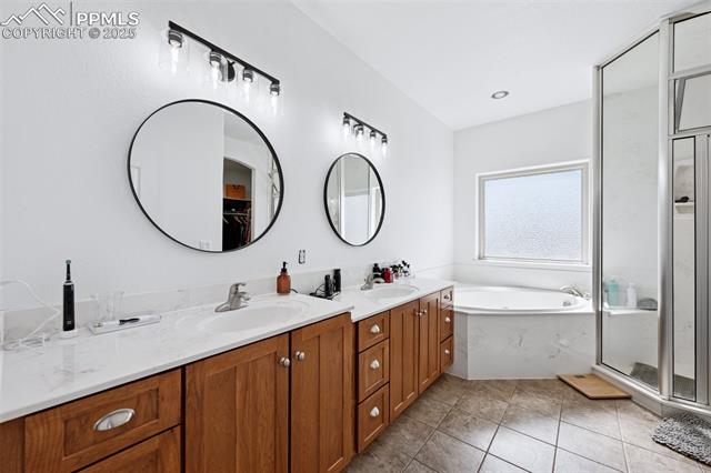 9432 Lochwinnoch Lane