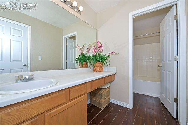 5137 Mountain Air Circle