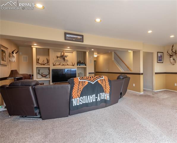 9385 Winged Foot Road