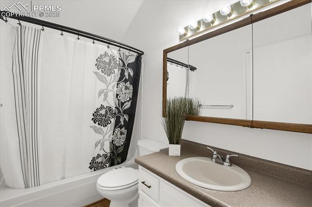 6831 Mountain Top Lane