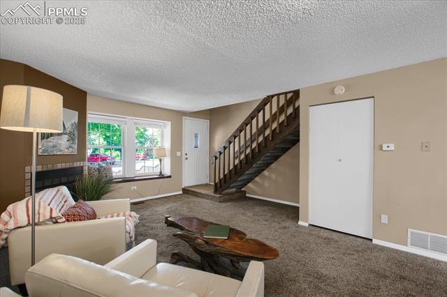 6831 Mountain Top Lane