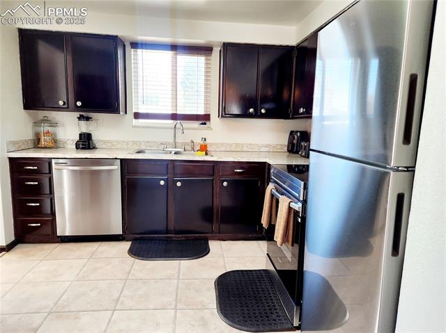 6813 Chesterfield Court