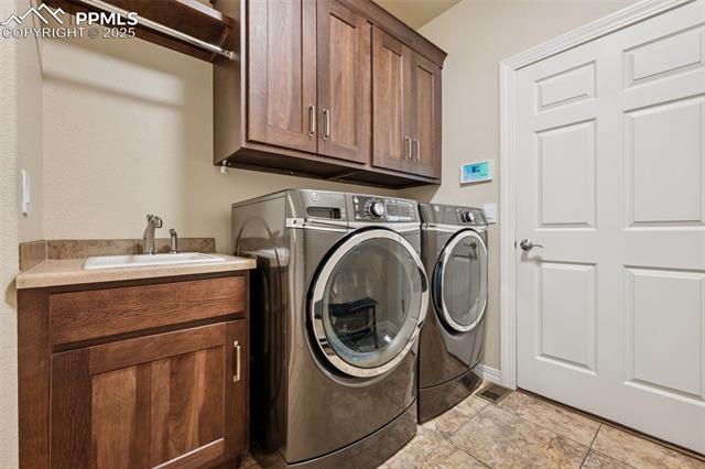 5820 Harbor Pines Point