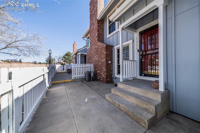 2464 Hatch Circle