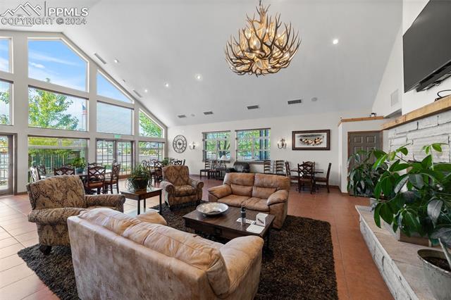 7727 Grizzly Bear Point