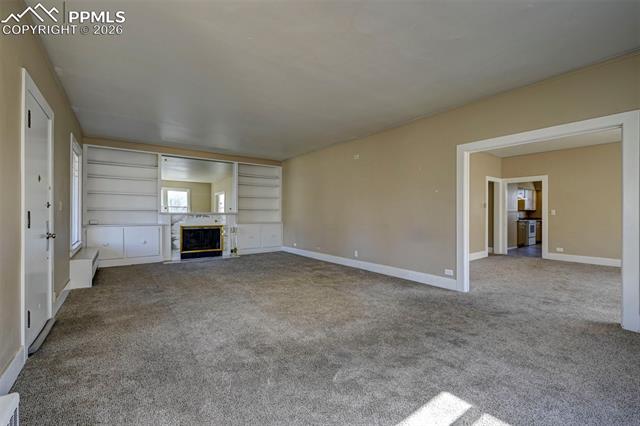 1923 N Cascade Avenue