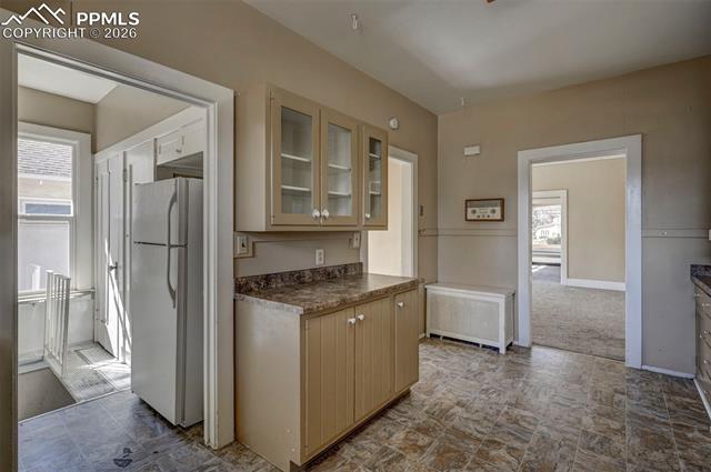 1923 N Cascade Avenue