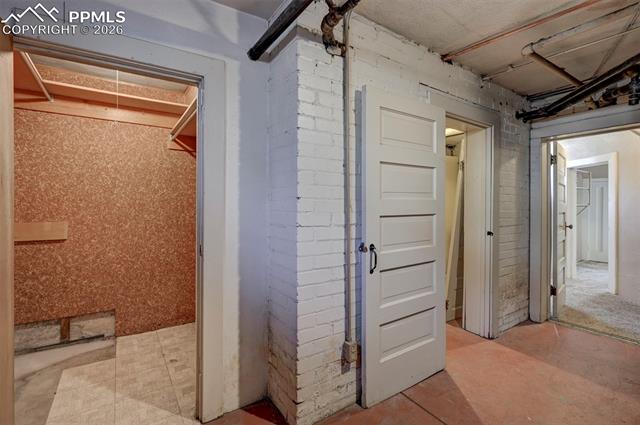 1923 N Cascade Avenue